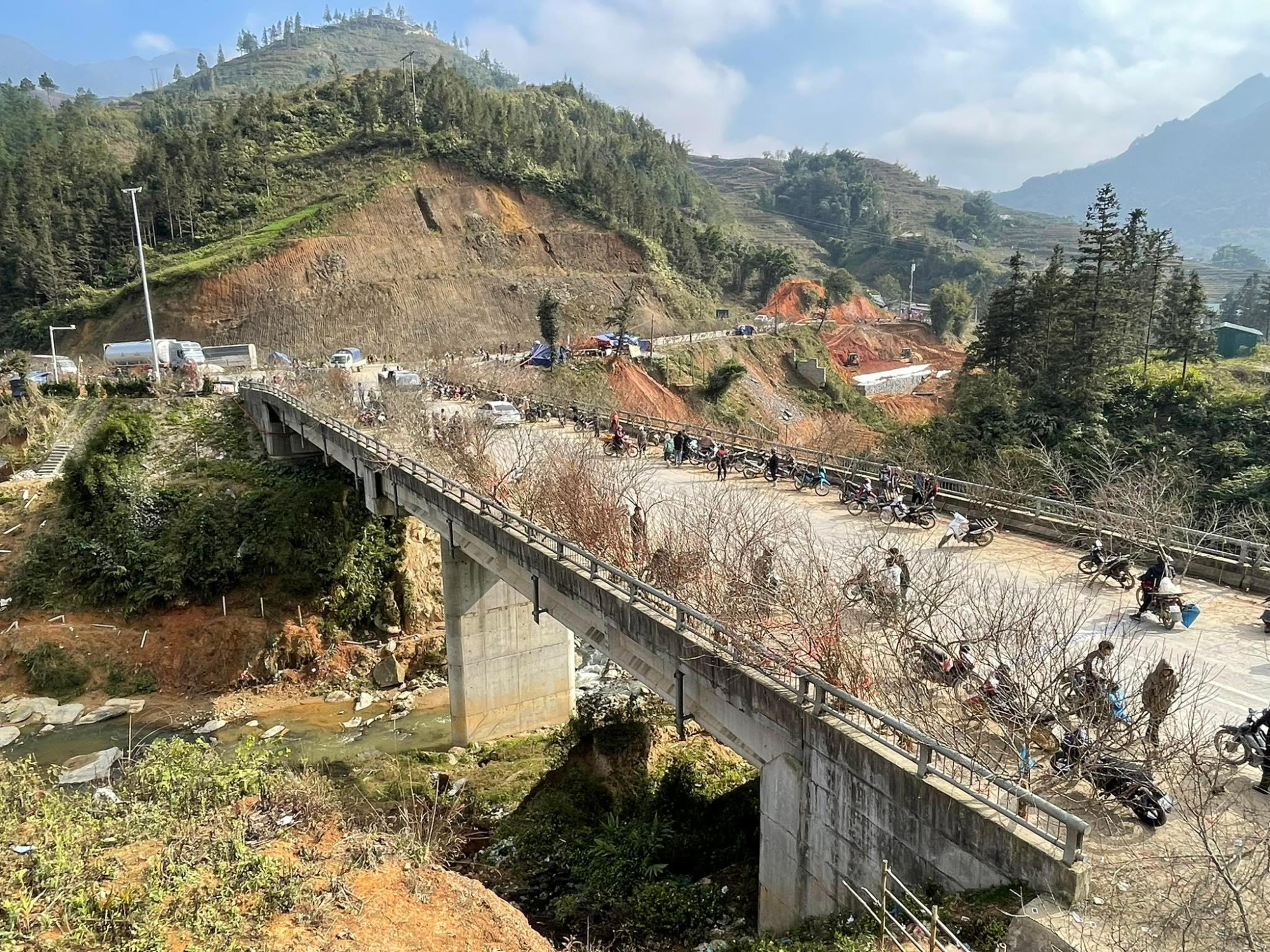 nhon nhip cho dao tet sa palon nhat vung tay bac hinh 5